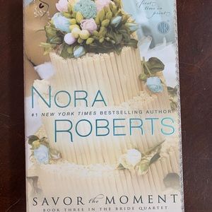 Nora Roberts Book Bundle